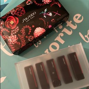 Shiseido lip kit